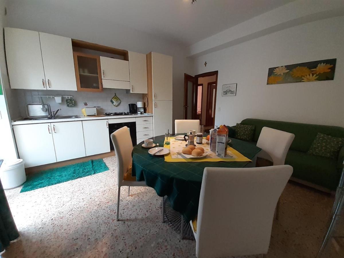 Saglia Apartments Мальчезине Экстерьер фото